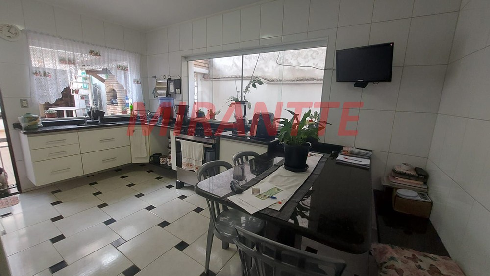 Sobrado de 140m² com 3 quartos em Vila Nivi