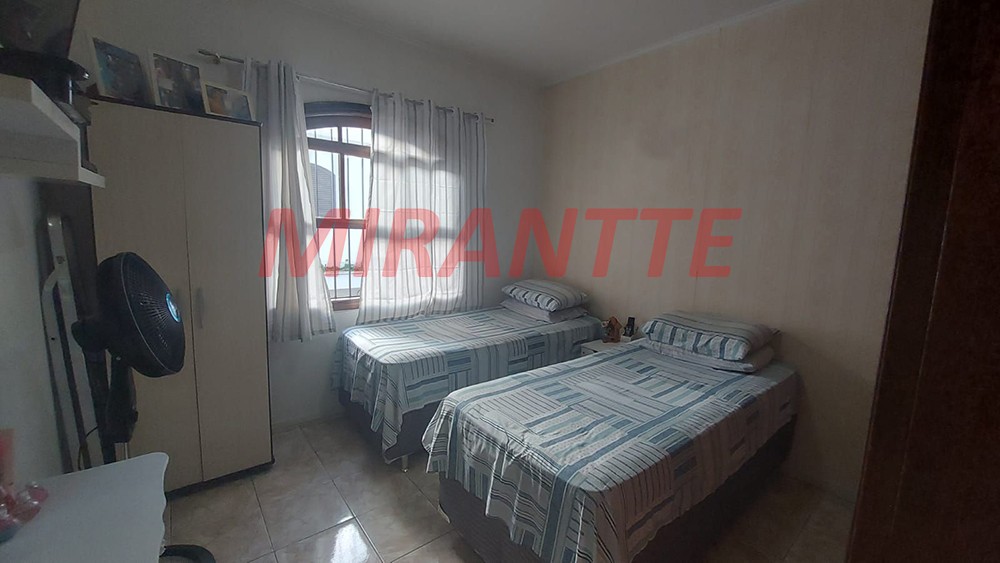 Sobrado de 140m² com 3 quartos em Vila Nivi