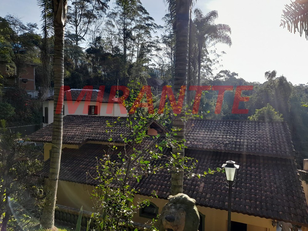 Sobrado de 292m² com 4 quartos em Serra Da Cantareira