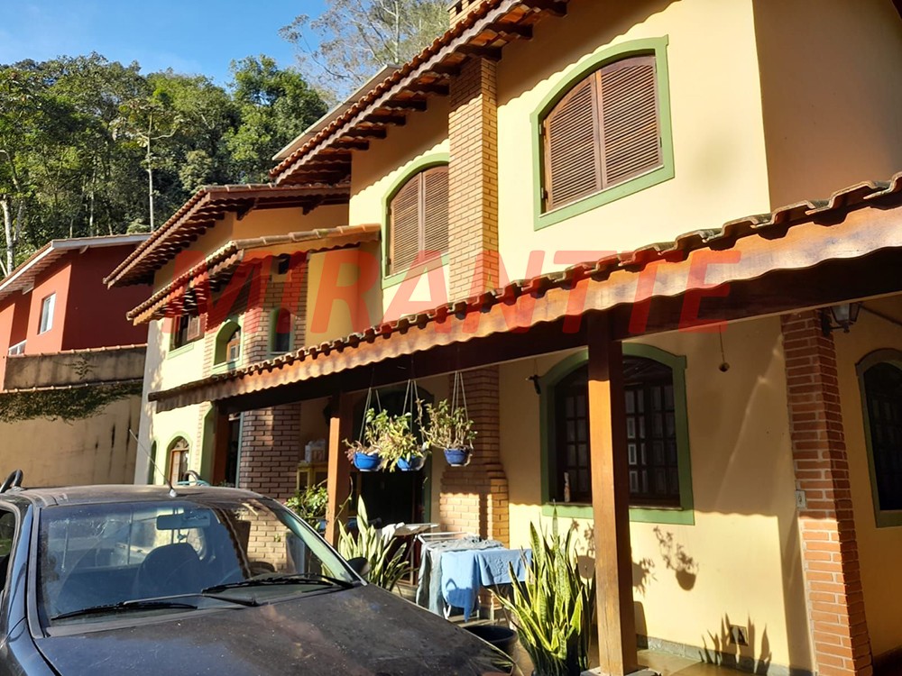 Sobrado de 292m² com 4 quartos em Serra Da Cantareira