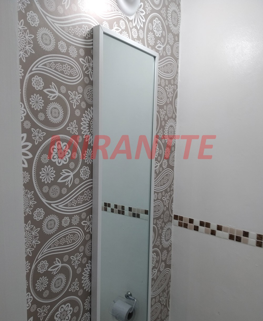 Comercial de 227m² em Água Fria