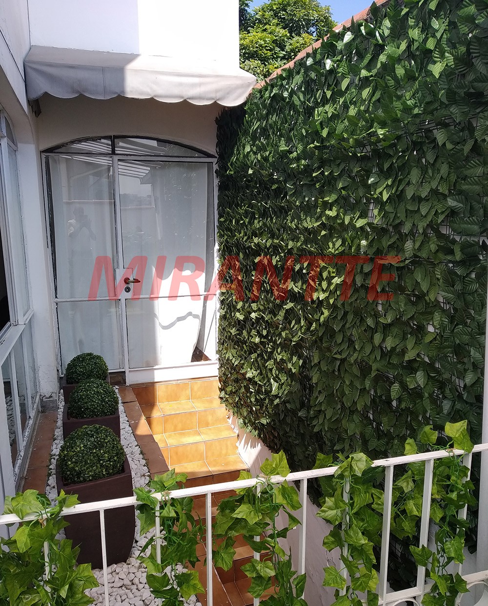 Comercial de 227m² em Água Fria