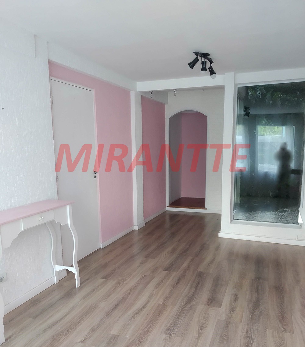 Comercial de 227m² em Água Fria