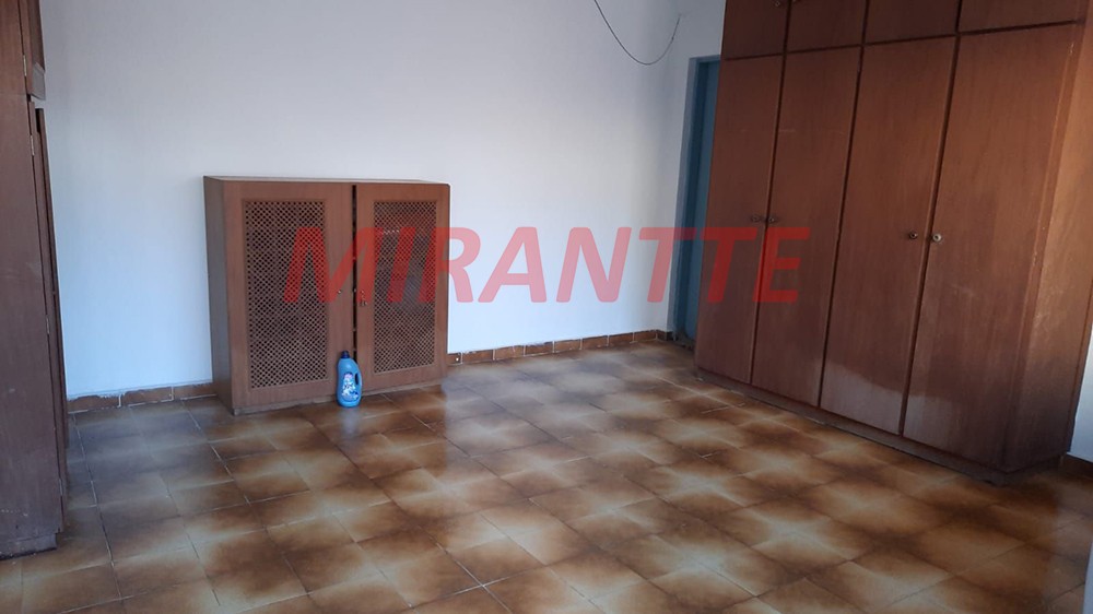 Casa terrea de 212m² com 4 quartos em Cidade Líder