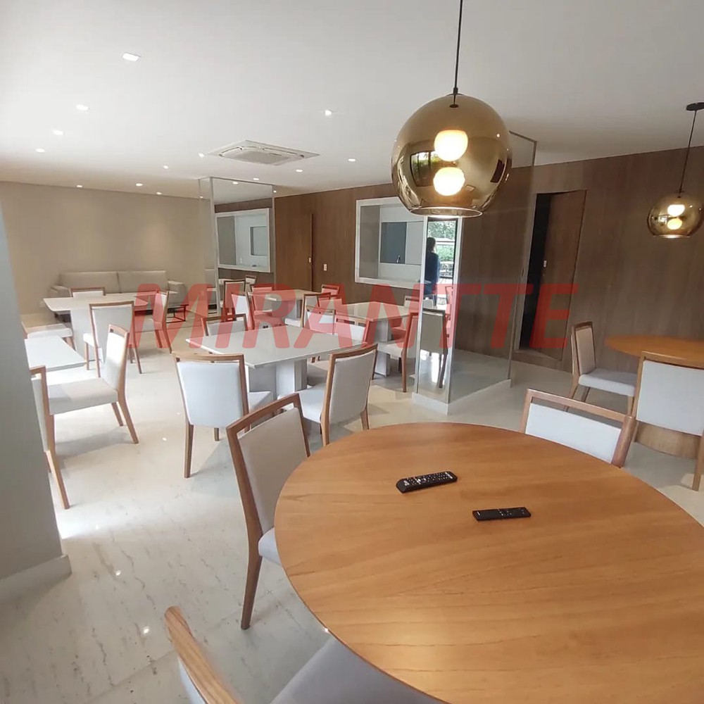 Apartamento de 206m² com 4 quartos em Santana
