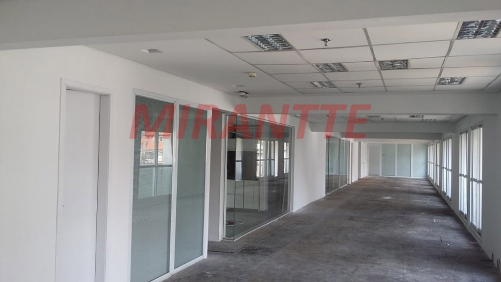 Comercial de 258m² em Santana