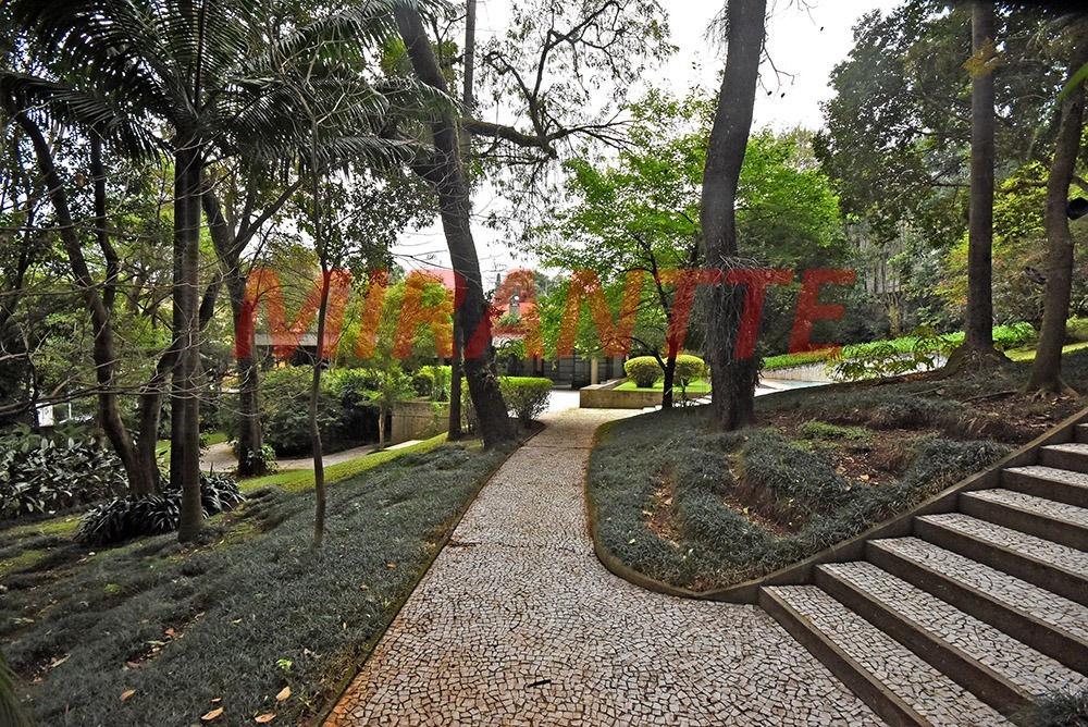 Casa terrea de 976m² com 4 quartos em Cidade Jardim