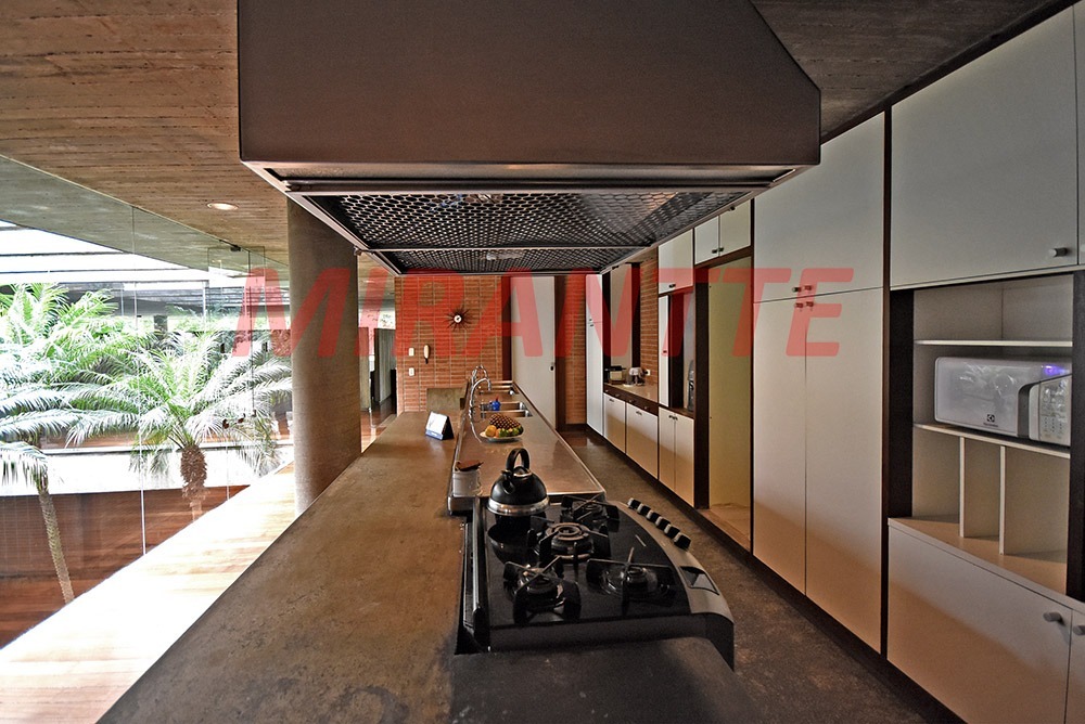 Casa terrea de 976m² com 4 quartos em Cidade Jardim