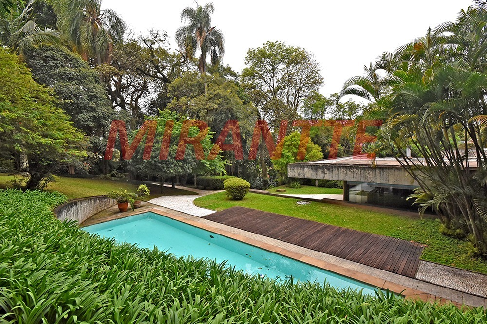 Casa terrea de 976m² com 4 quartos em Cidade Jardim