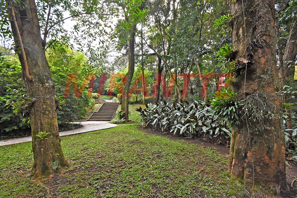 Casa terrea de 976m² com 4 quartos em Cidade Jardim