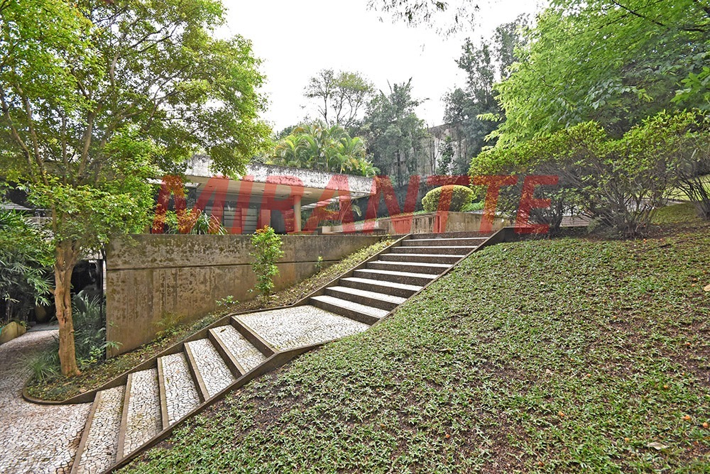 Casa terrea de 976m² com 4 quartos em Cidade Jardim
