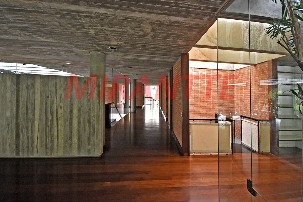 Casa terrea de 976m² com 4 quartos em Cidade Jardim
