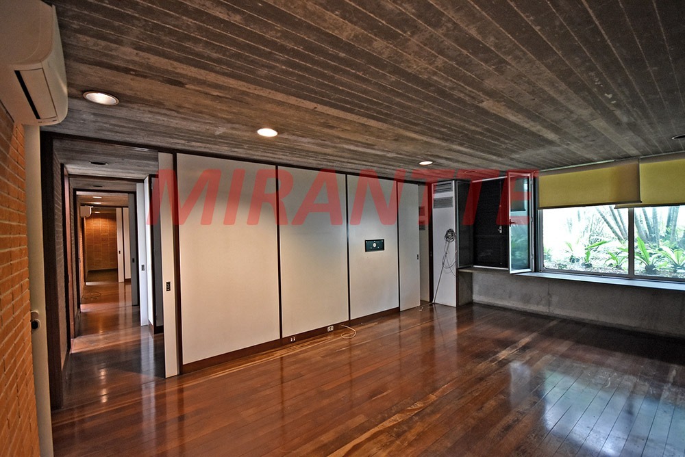 Casa terrea de 976m² com 4 quartos em Cidade Jardim