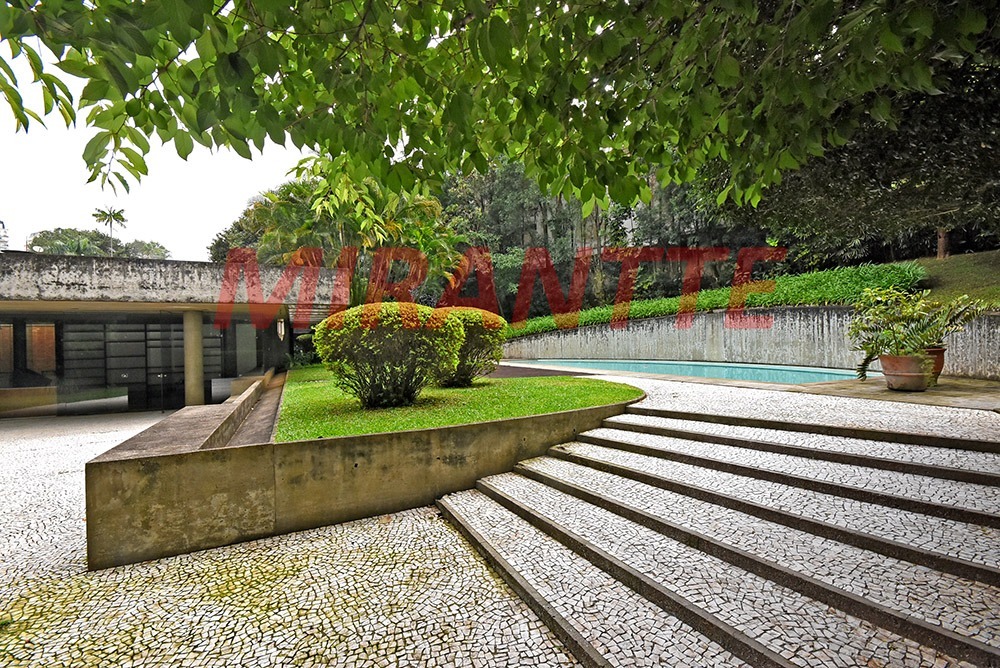 Casa terrea de 976m² com 4 quartos em Cidade Jardim