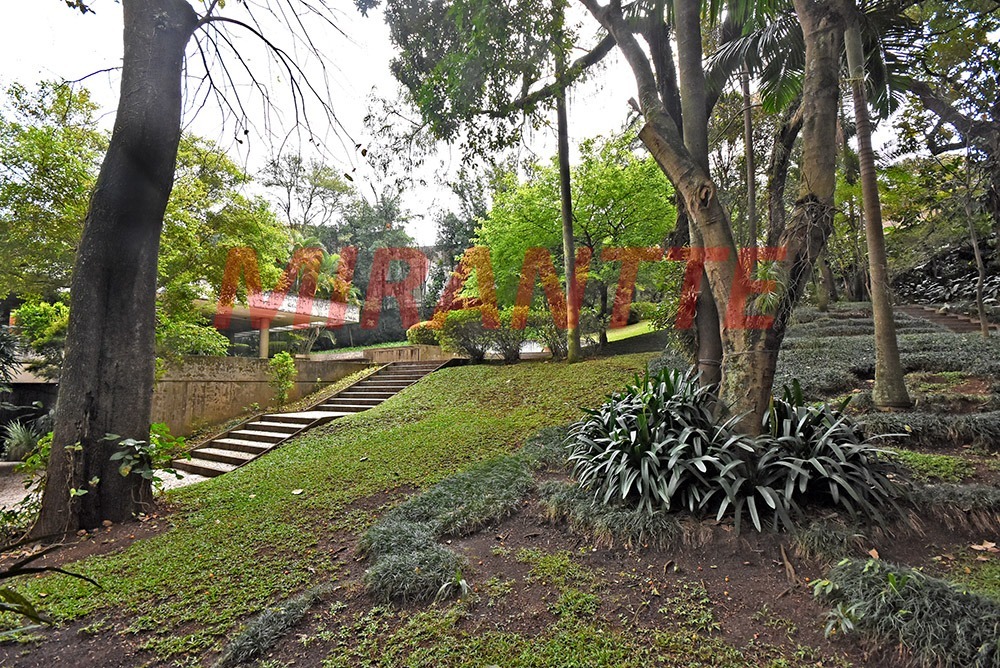 Casa terrea de 976m² com 4 quartos em Cidade Jardim