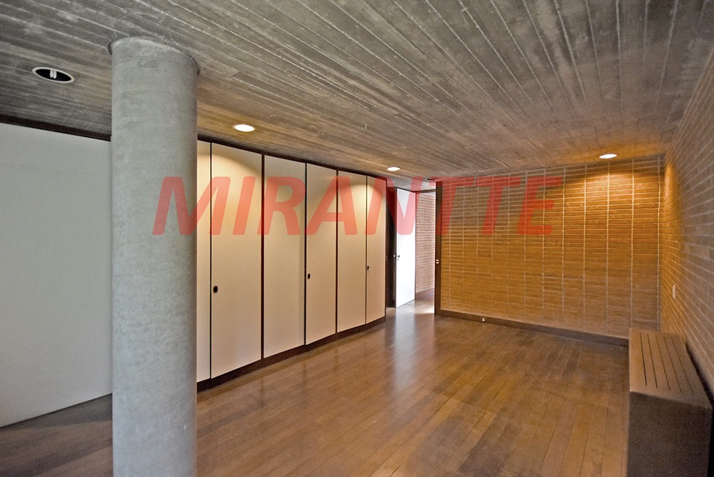 Casa terrea de 976m² com 4 quartos em Cidade Jardim