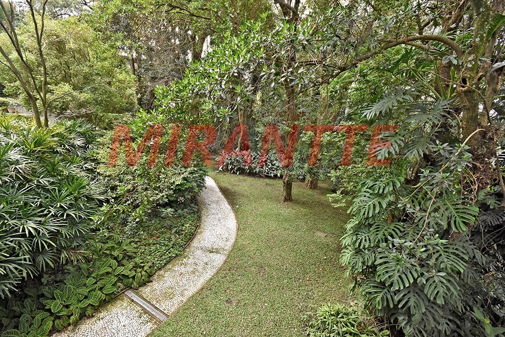 Casa terrea de 976m² com 4 quartos em Cidade Jardim