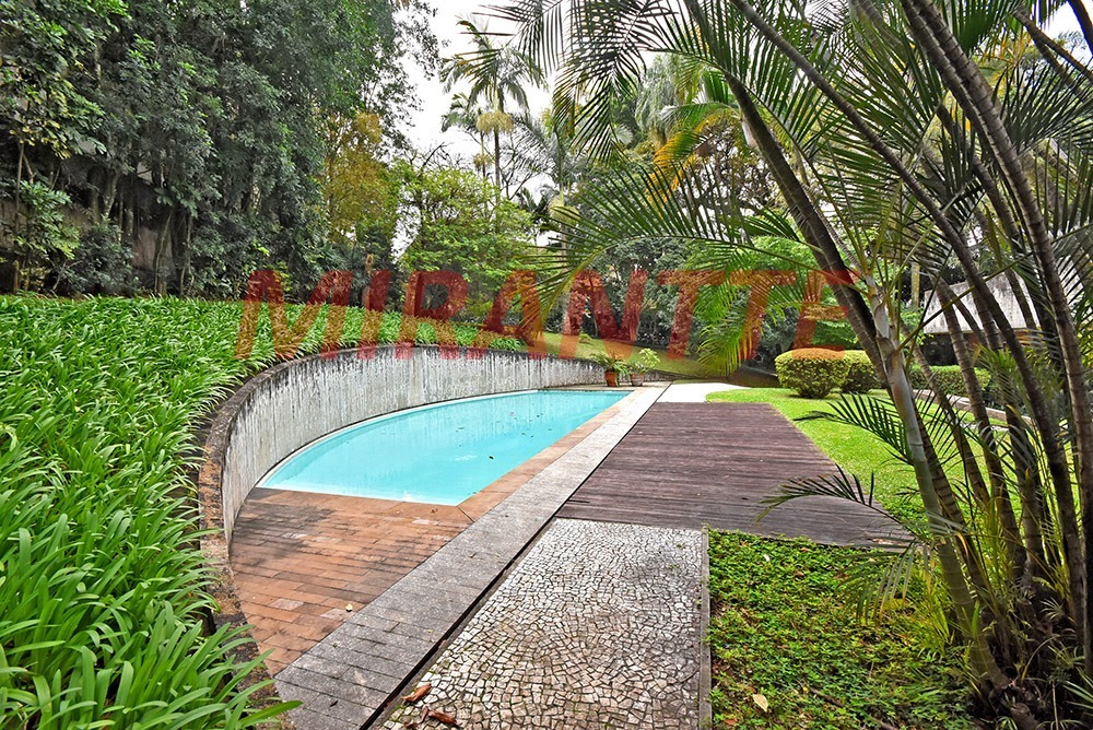 Casa terrea de 976m² com 4 quartos em Cidade Jardim