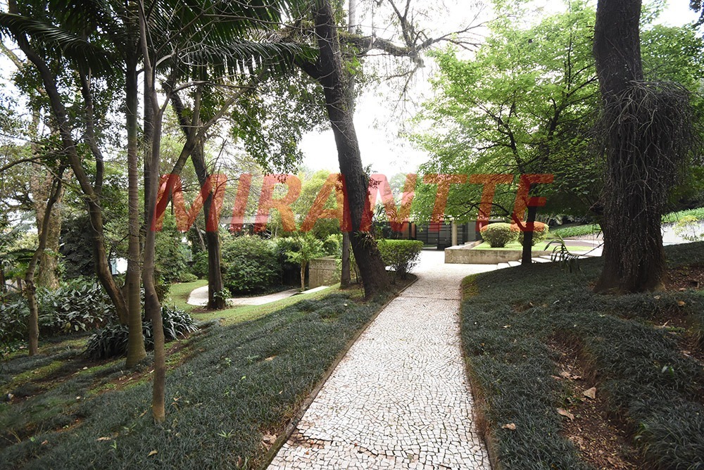 Casa terrea de 976m² com 4 quartos em Cidade Jardim