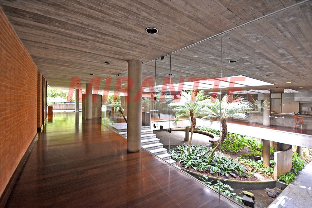 Casa terrea de 976m² com 4 quartos em Cidade Jardim