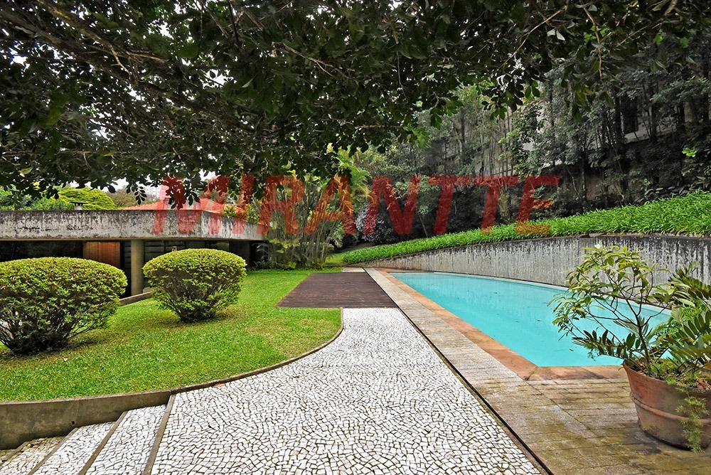 Casa terrea de 976m² com 4 quartos em Cidade Jardim
