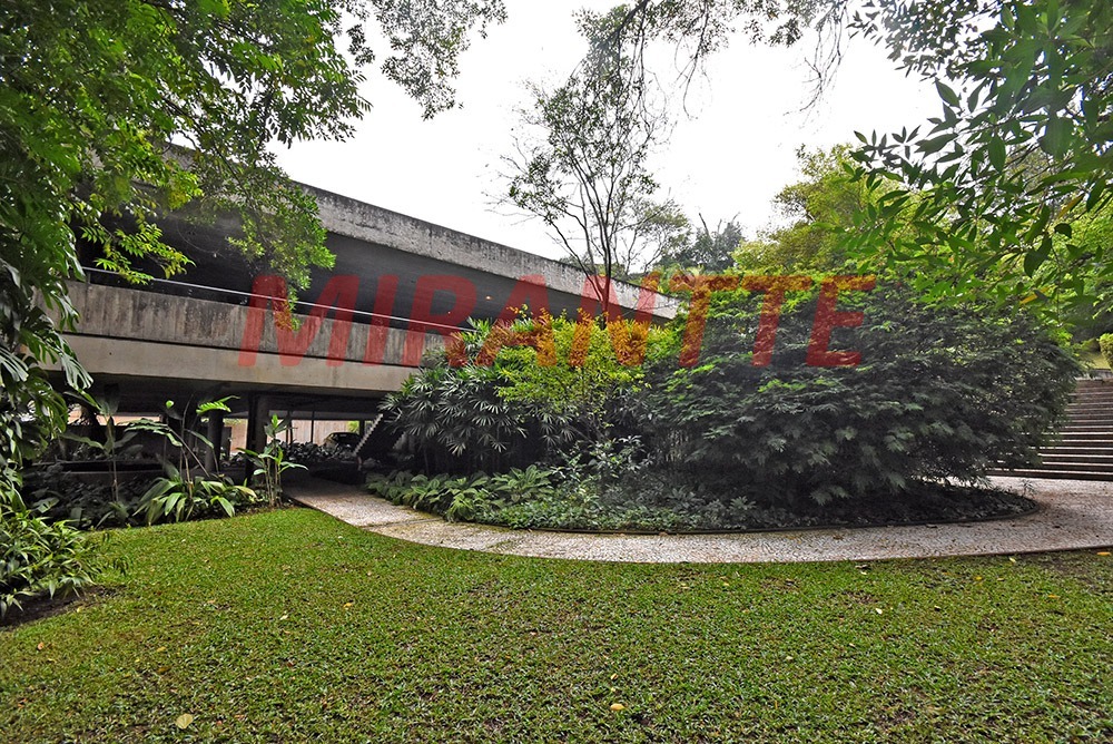Casa terrea de 976m² com 4 quartos em Cidade Jardim
