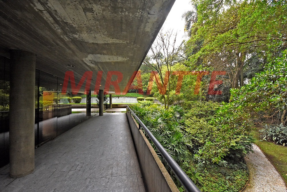 Casa terrea de 976m² com 4 quartos em Cidade Jardim