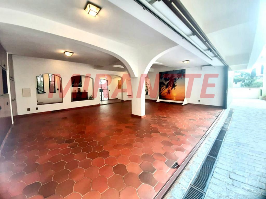 Sobrado de 470m² com 4 quartos em Jardim São Bento
