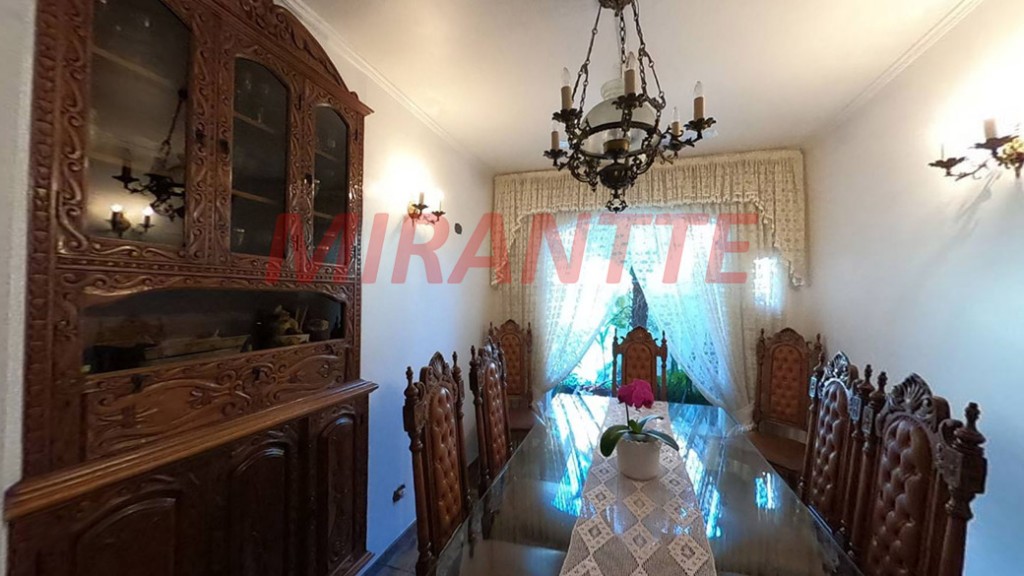 Sobrado de 470m² com 4 quartos em Jardim São Bento