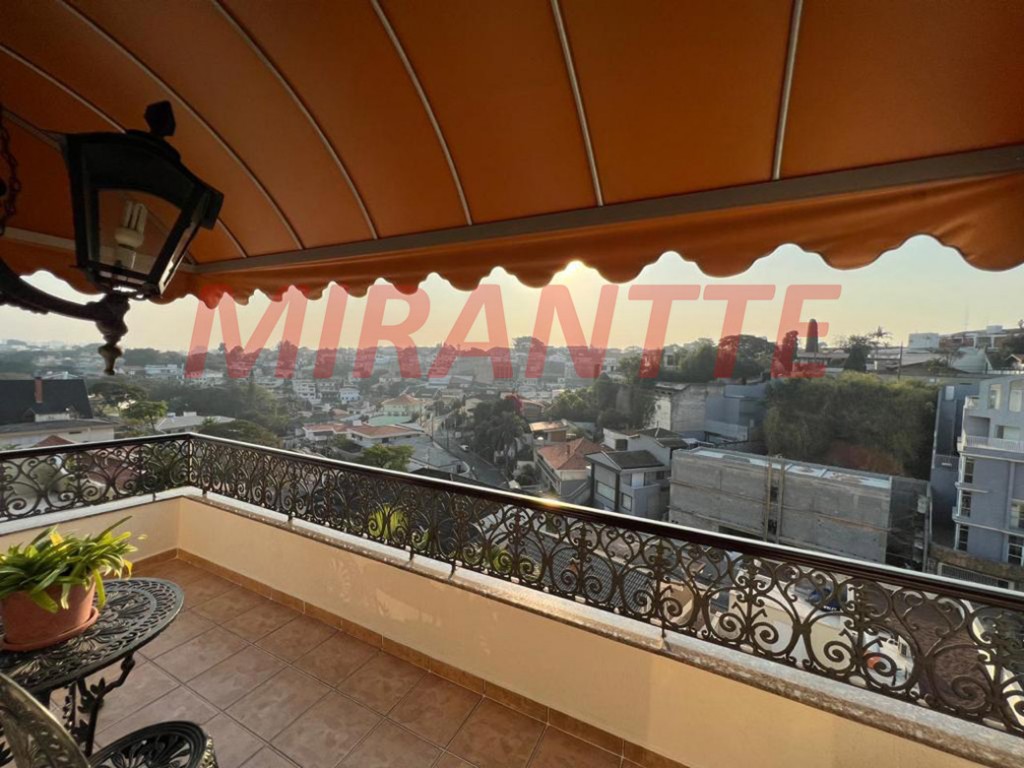 Sobrado de 470m² com 4 quartos em Jardim São Bento
