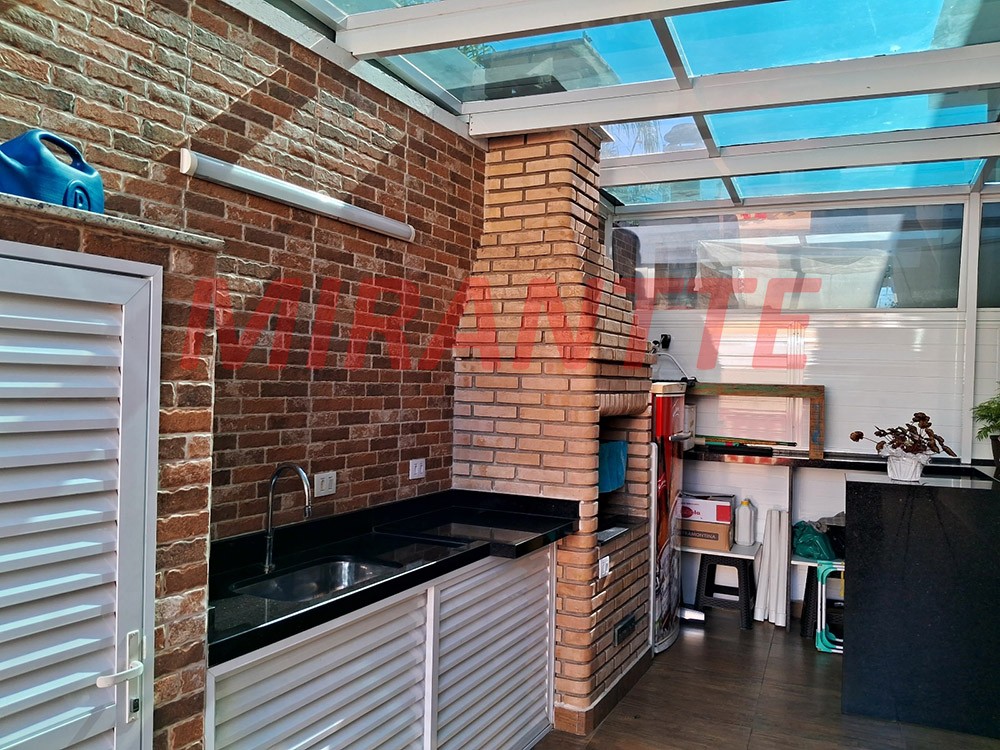 Sobrado de 286m² com 4 quartos em Tremembe