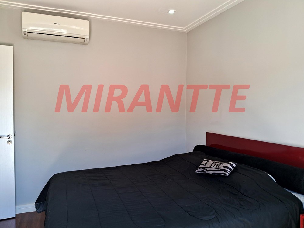 Sobrado de 286m² com 4 quartos em Tremembe