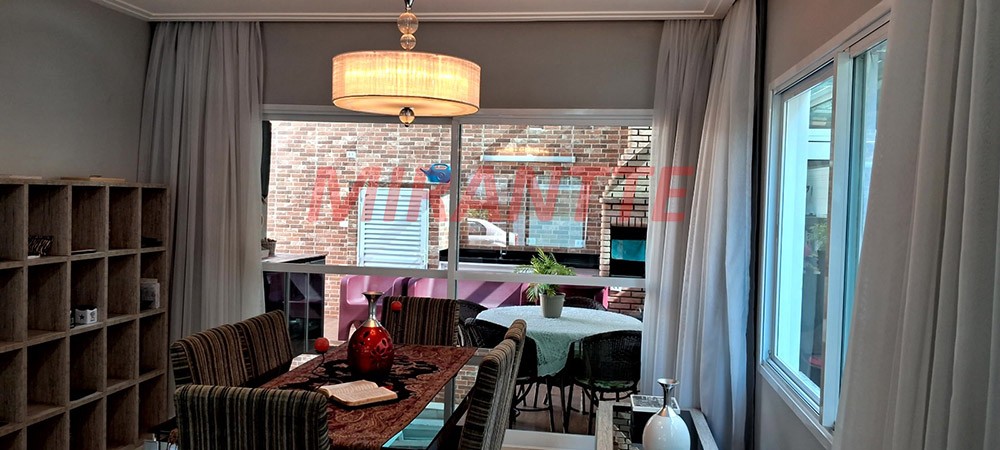 Sobrado de 286m² com 4 quartos em Tremembe
