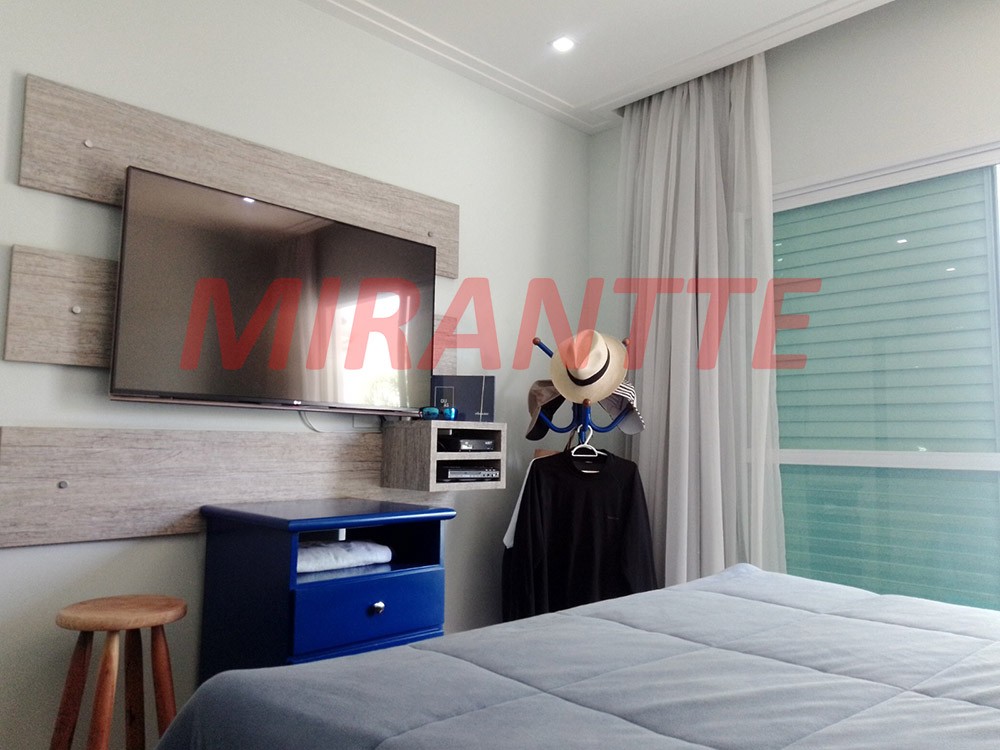 Sobrado de 286m² com 4 quartos em Tremembe