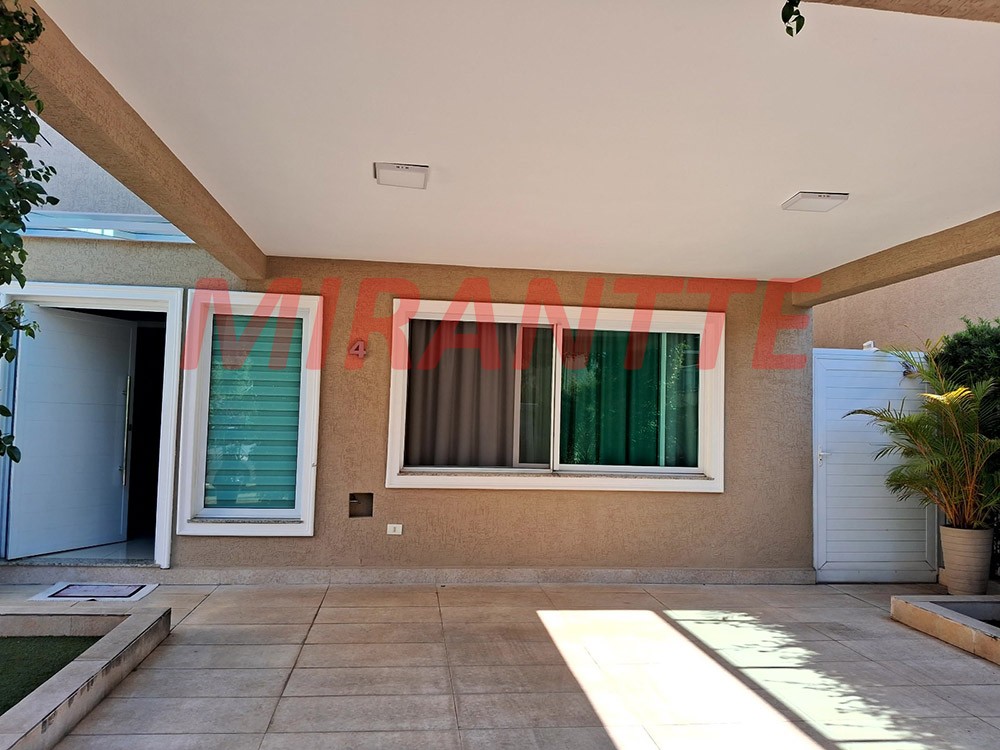 Sobrado de 286m² com 4 quartos em Tremembe