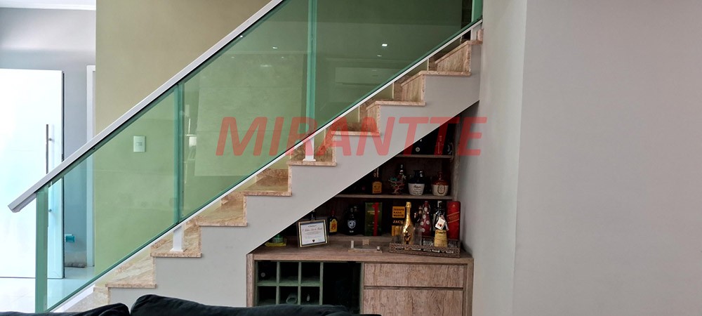 Sobrado de 286m² com 4 quartos em Tremembe