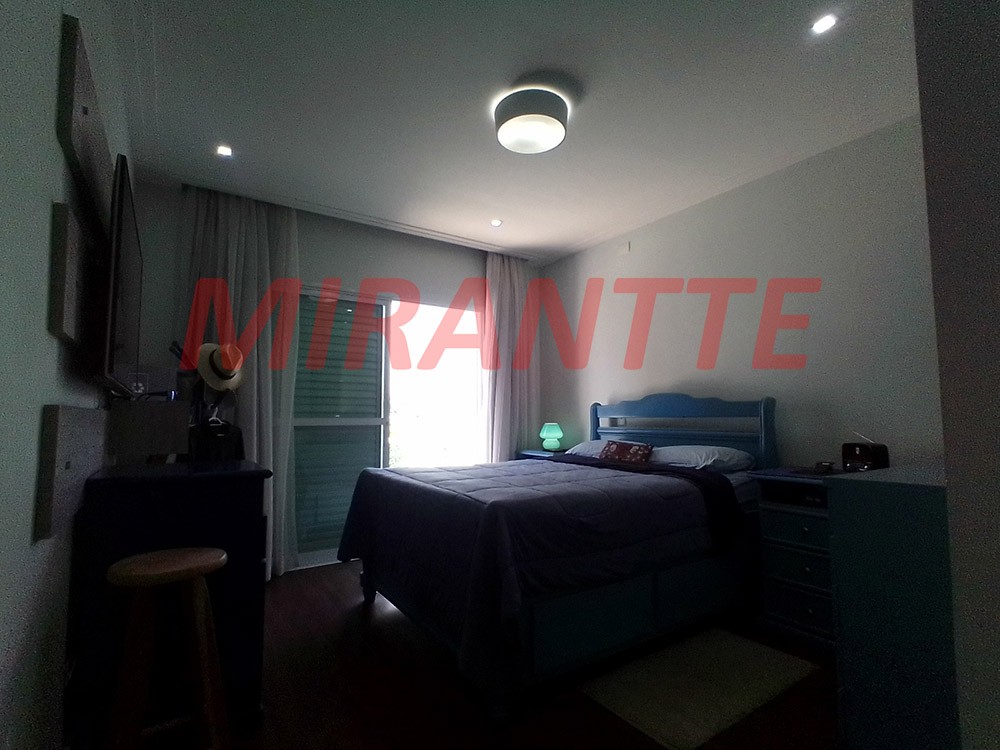 Sobrado de 286m² com 4 quartos em Tremembe