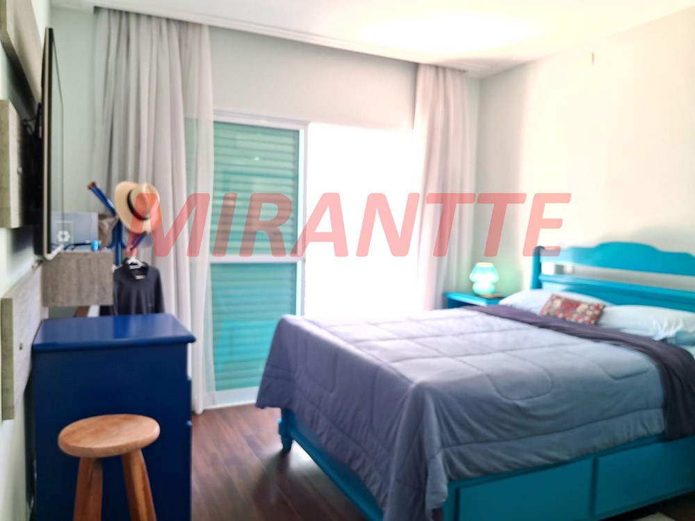 Sobrado de 286m² com 4 quartos em Tremembe