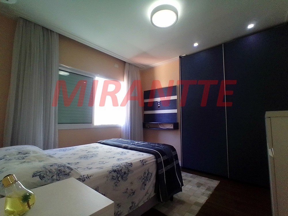 Sobrado de 286m² com 4 quartos em Tremembe
