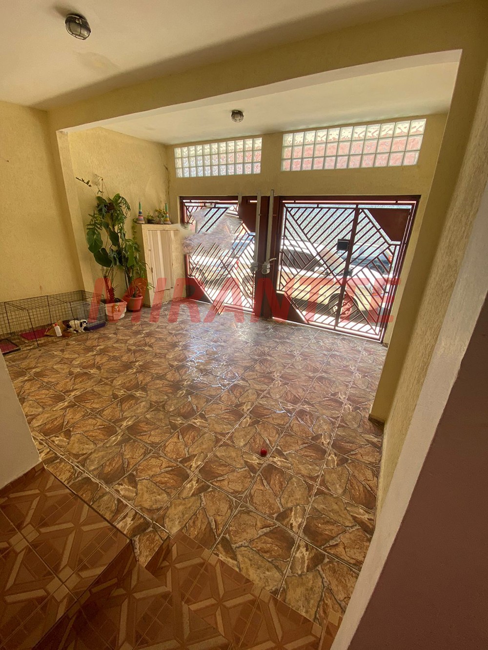 Sobrado de 138m² com 3 quartos em Vila Nova Cachoeirinha