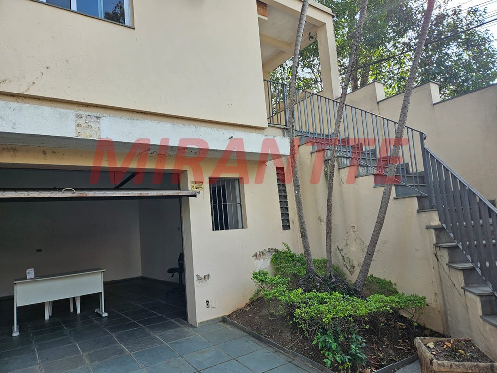 Sobrado de 196m² com 3 quartos em Vila Beatriz