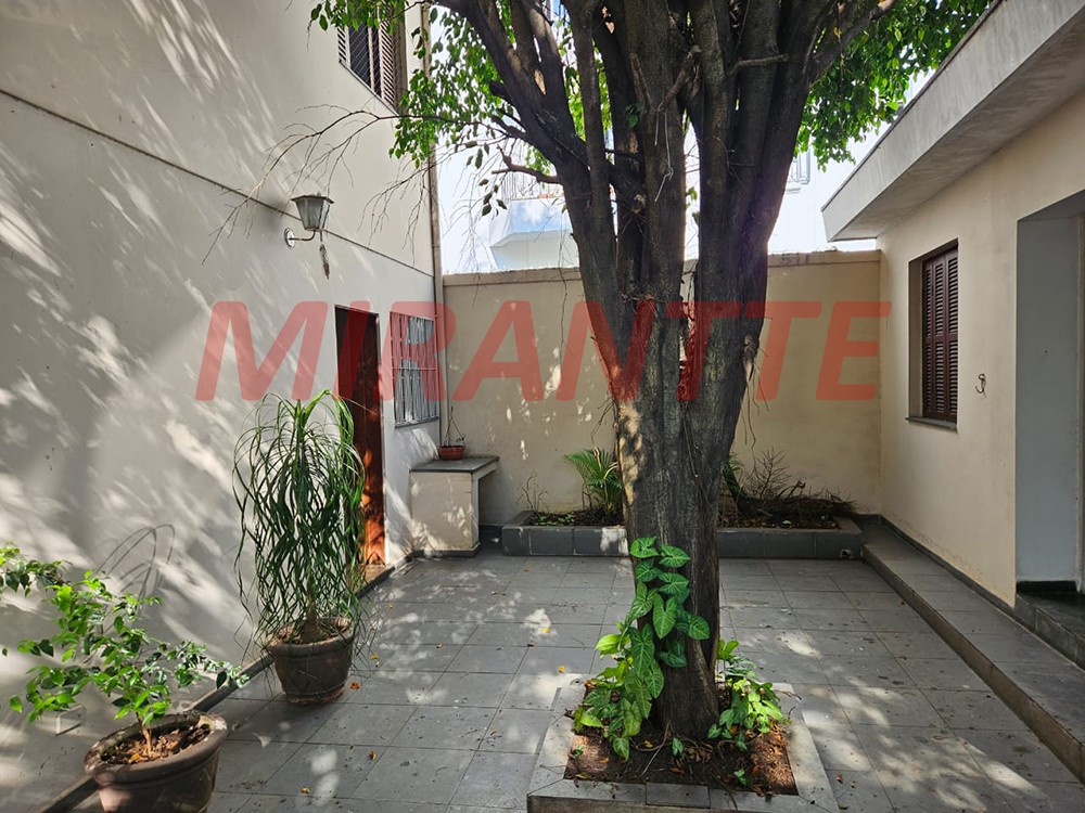 Sobrado de 196m² com 3 quartos em Vila Beatriz