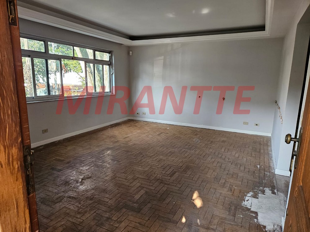 Sobrado de 196m² com 3 quartos em Vila Beatriz