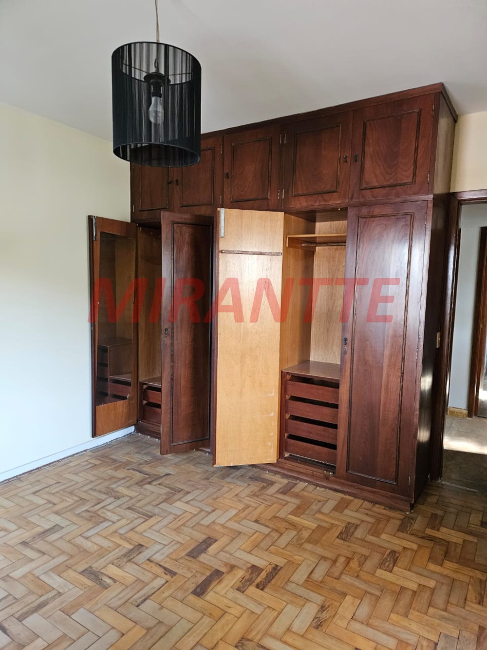 Sobrado de 196m² com 3 quartos em Vila Beatriz