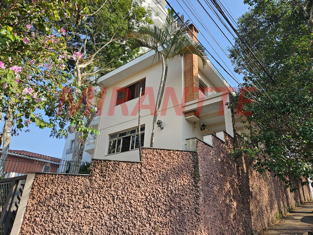 Sobrado de 196m² com 3 quartos em Vila Beatriz