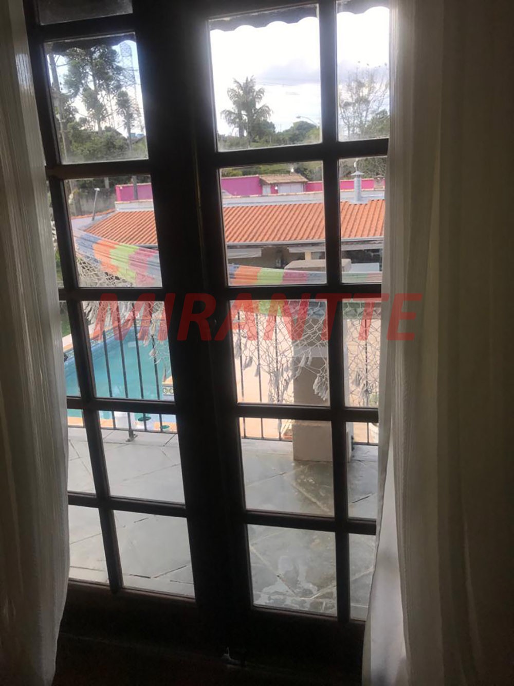 Sobrado de 600m² com 3 quartos em Terra Preta