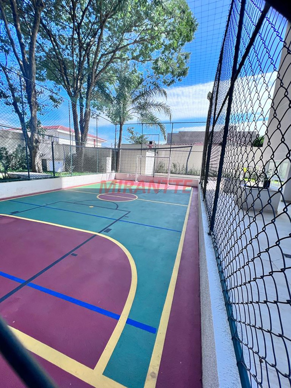 Apartamento com 3 quartos em Santana