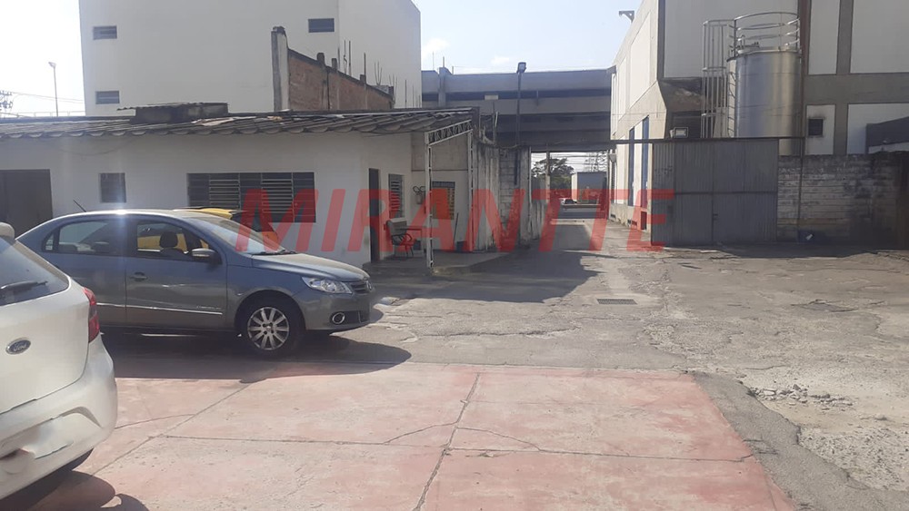 Terreno de 2350m² em Carandiru