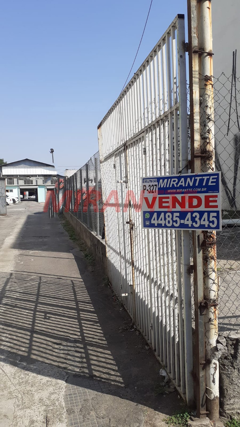 Terreno de 2350m² em Carandiru