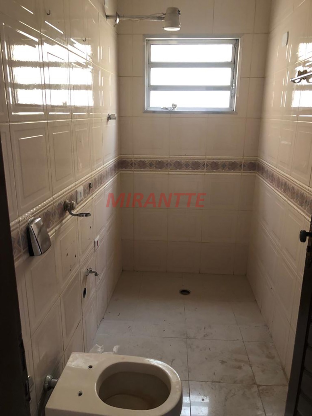 Sobrado de 175m² com 3 quartos em Jardim Presidente Dutra